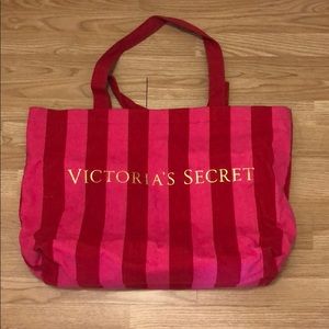 Victoria’s Secret weekend tote